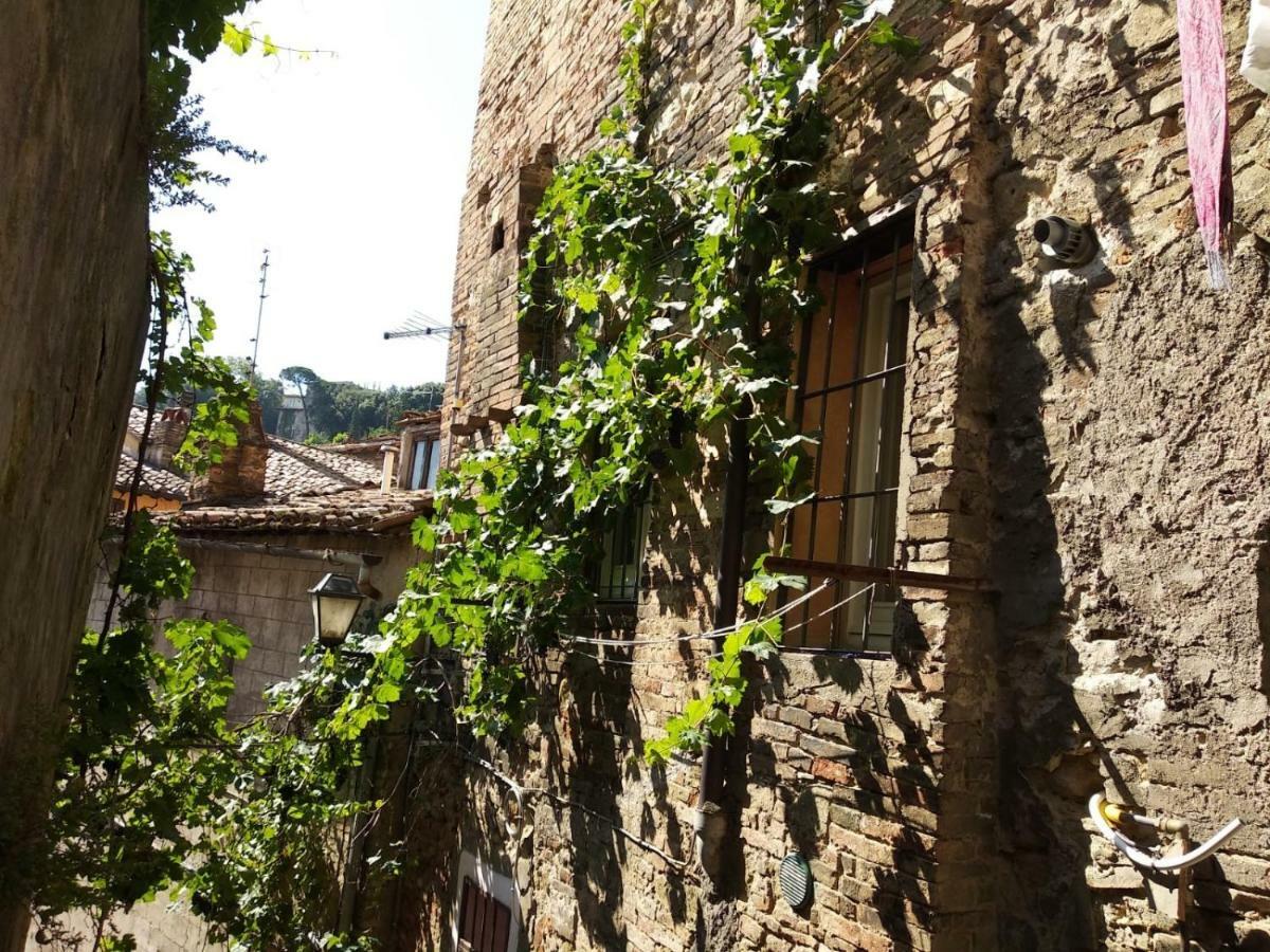 Ai Barutoli Apartment Perugia Bagian luar foto